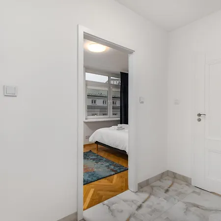 Niecala By Your Freedom Apartment Warsaw