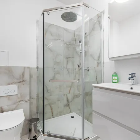 Niecala By Your Freedom Apartment Warsaw